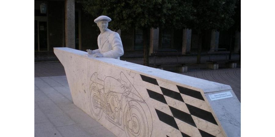 carlo guzzi monument
